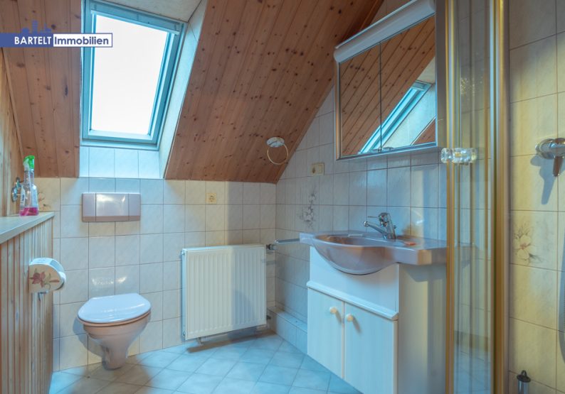 Badezimmer DG