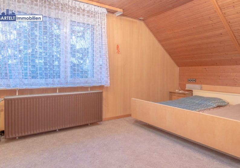 Schlafzimmer DG